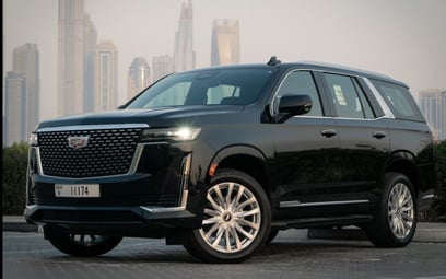 Black Cadillac Escalade 2021 للإيجار في دبي