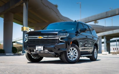Black Chevrolet Tahoe 2021 للإيجار في دبي
