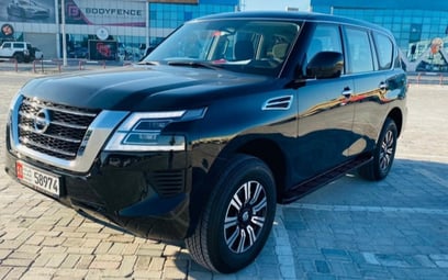Black Nissan Patrol 2020 en alquiler en Dubai