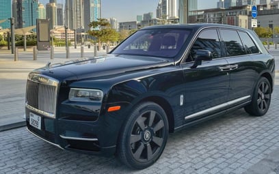 Аренда Black Rolls Royce Cullinan 2021 в Дубае