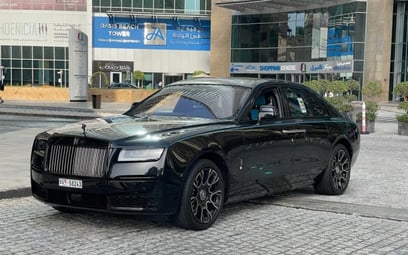 Black Rolls Royce Ghost 2022 noleggio a Dubai