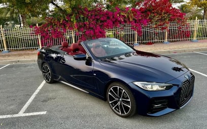 Blue BMW 420 Convertible 2022 für Miete in Dubai