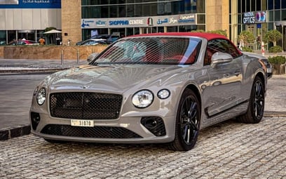 Grey Bentley GT 2022 para alquiler en Dubái