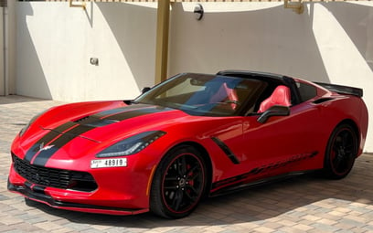 Red Chevrolet Corvette Stingray 2018 en alquiler en Dubai