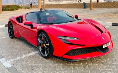 Red Ferrari SF90 2021 для аренды в Дубай