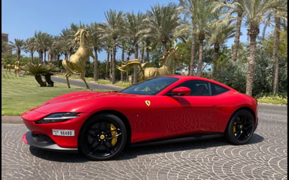 Red Ferrari Roma 2021 для аренды в Дубай