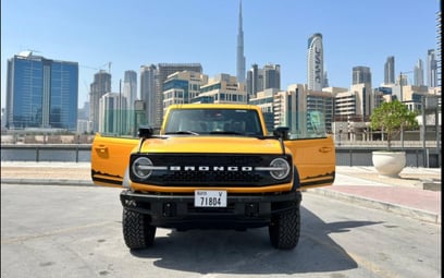 Yellow Ford Bronco Wildtrak 2021 2021 für Miete in Dubai