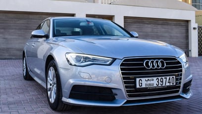 Silver Audi A6 2018 迪拜汽车租凭