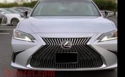 Silver Lexus ES Series 2019 para alquiler en Dubai