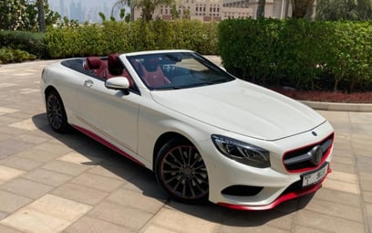 White Mercedes S Class cabrio 2018 迪拜汽车租凭