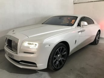 White Rolls Royce Wraith 2018 for rent in Dubai