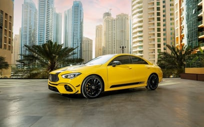 Yellow Mercedes CLA 250 2020 für Miete in Dubai