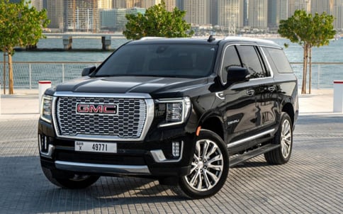 أسود GMC Yukon XL, 2021 للإيجار في دبي