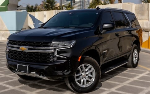 Negro Chevrolet Tahoe, 2021 en alquiler en Dubai