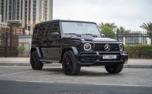 黑色 Mercedes G63, 2019 迪拜汽车租凭