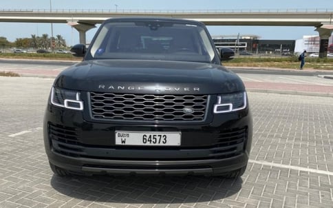 أسود Range Rover Vogue HSE, 2019 للإيجار في دبي