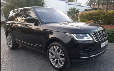أسود Range Rover Vogue Supercharged, 2019 للإيجار في دبي