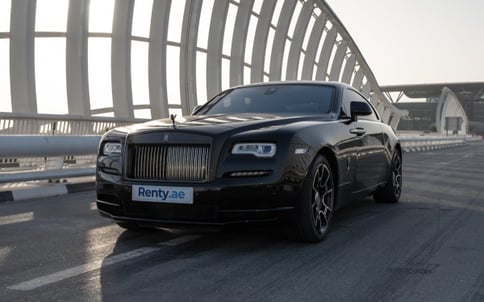 أسود Rolls Royce Wraith Black Badge, 2018 للإيجار في دبي