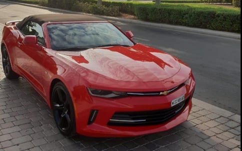 红色 Chevrolet Camaro, 2019 迪拜汽车租凭