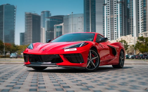 أحمر Chevrolet Corvette Spyder, 2020 للإيجار في دبي
