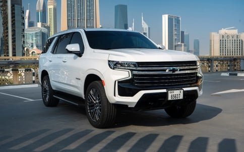 Weiß Chevrolet Tahoe, 2021 für Miete in Dubai