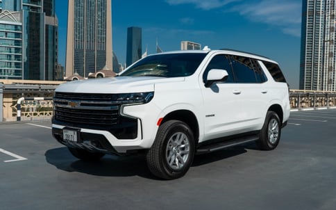 Аренда Белый Chevrolet Tahoe, 2021 в Дубае