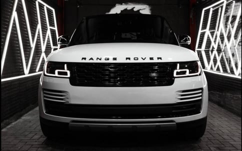白色 Range Rover Vogue Autobiography, 2020 迪拜汽车租凭