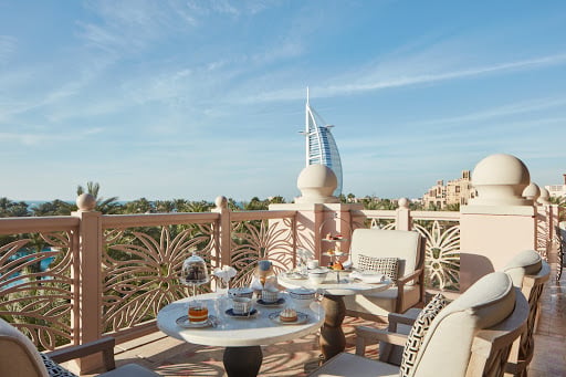 Al Fayrooz Lounge