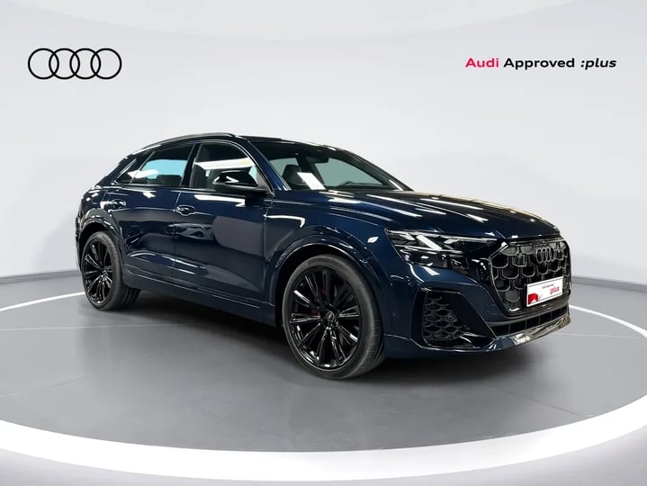 Audi Q8 (Bleue)