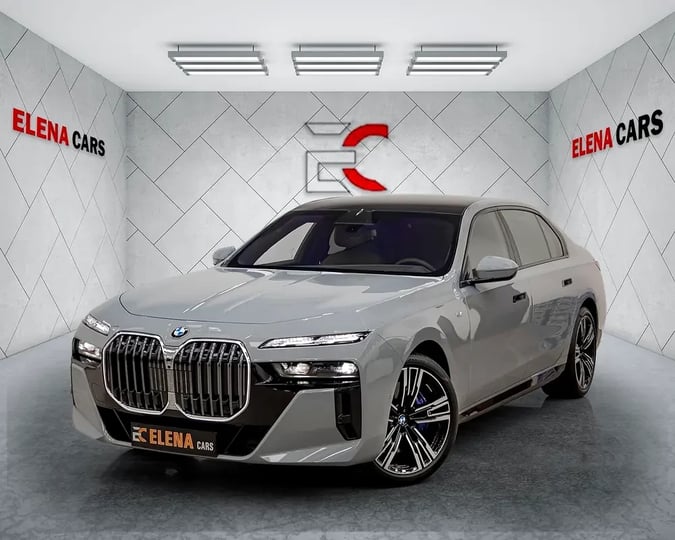 BMW 7 Serisi (Gri)