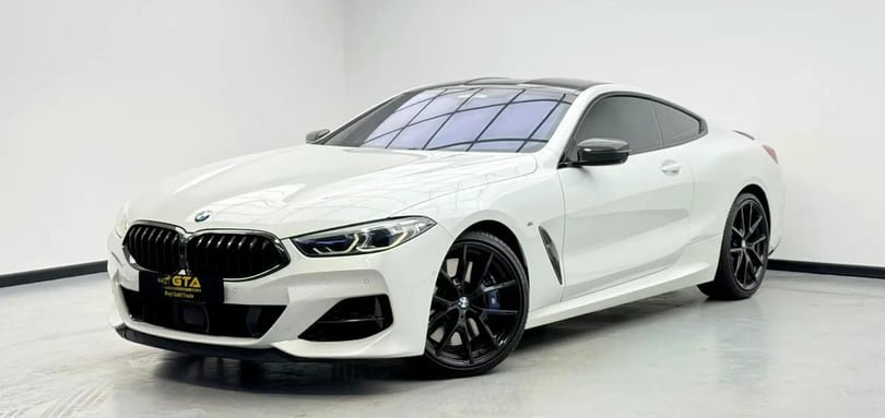 BMW 8 Serisi (Beyaz)