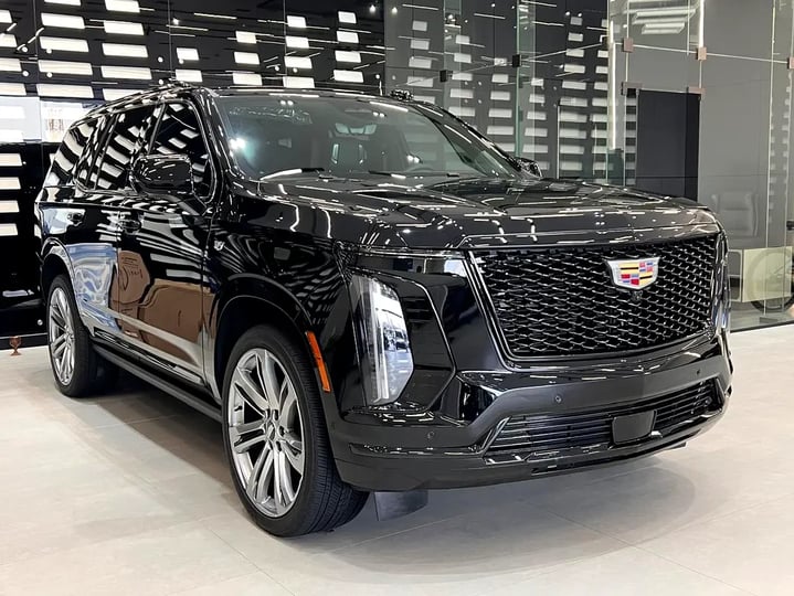 Cadillac Escalade (Black)