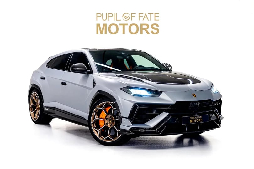 İşe alım Lamborghini Urus Performante Dubai'de