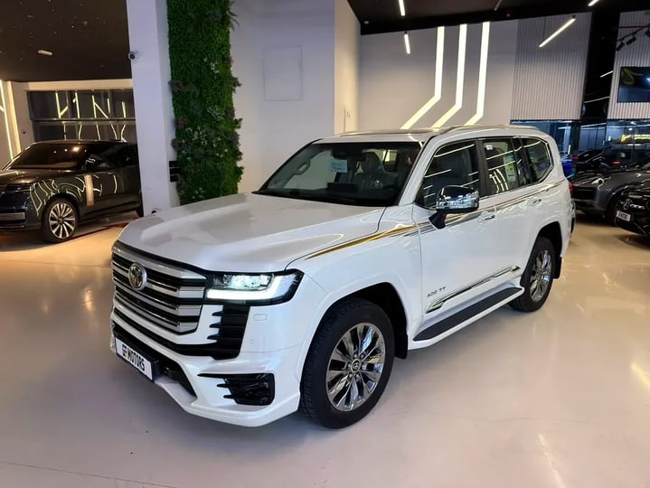 Toyota Land Cruiser (Beyaz)