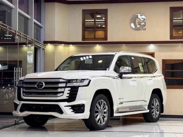 Toyota Land Cruiser (Blanc)
