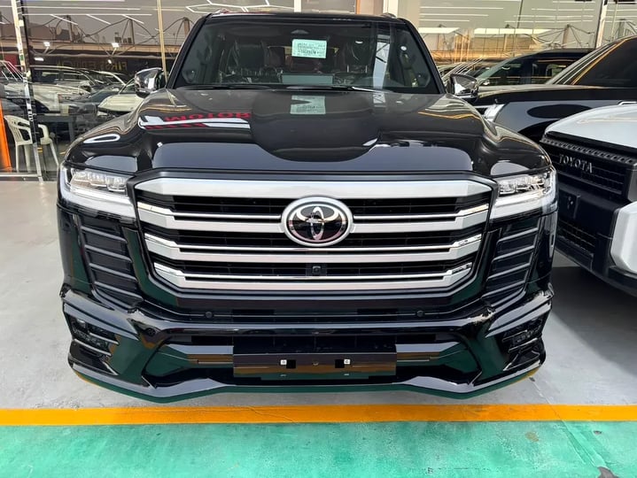 Toyota Land Cruiser (Noir)