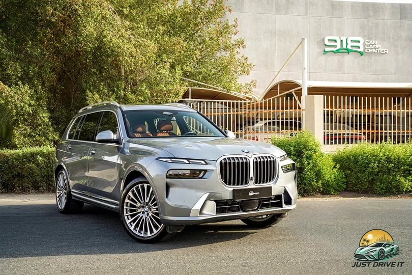 BMW X7 (Silber)
