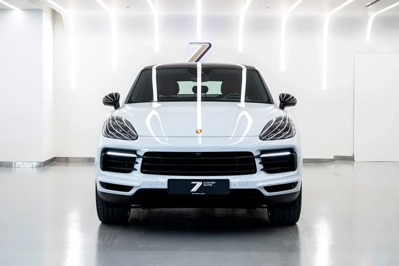 Porsche Cayenne (Blanc)