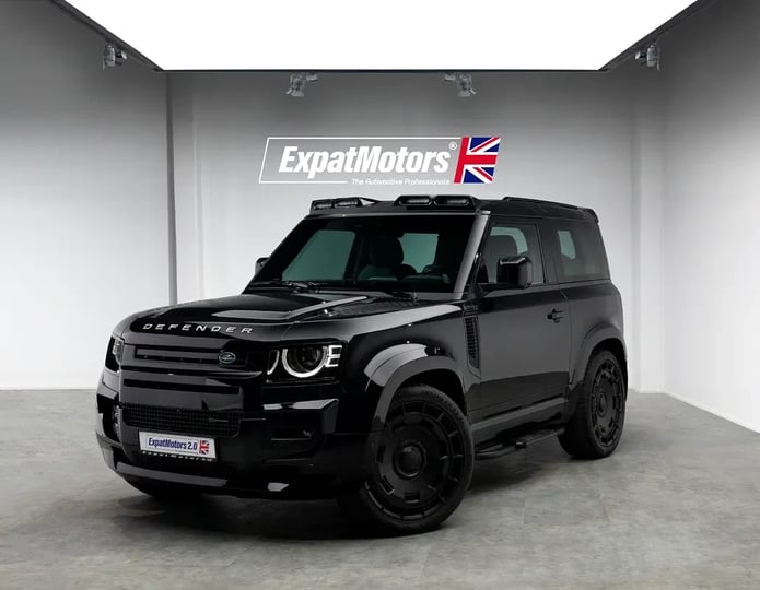 Land Rover Defender (Black)