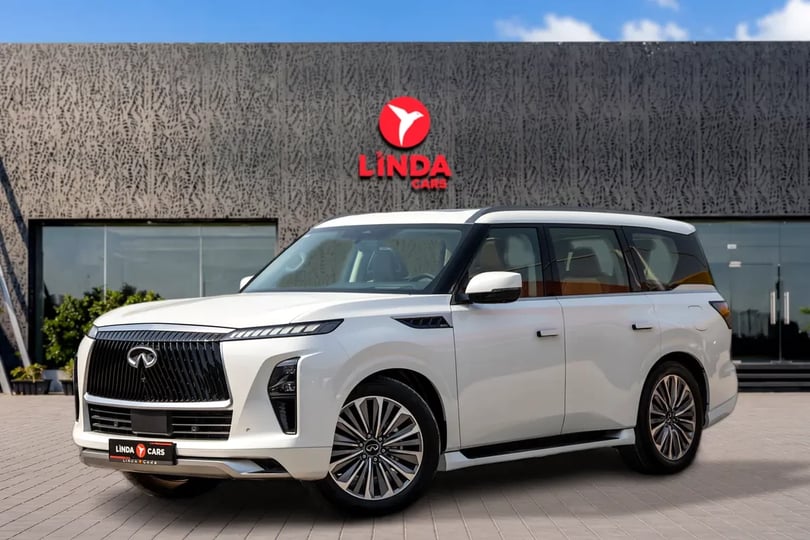 إنفينيتي QX80 (أبيض)