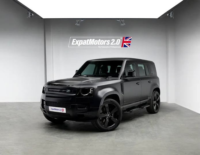 Land Rover Defender (Black)