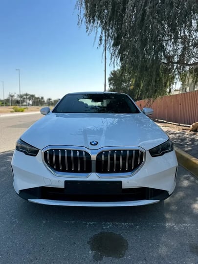 BMW 5 Serisi (Beyaz)