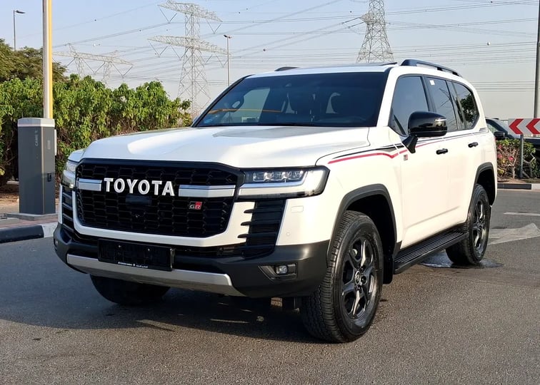 Toyota Land Cruiser (Beyaz)