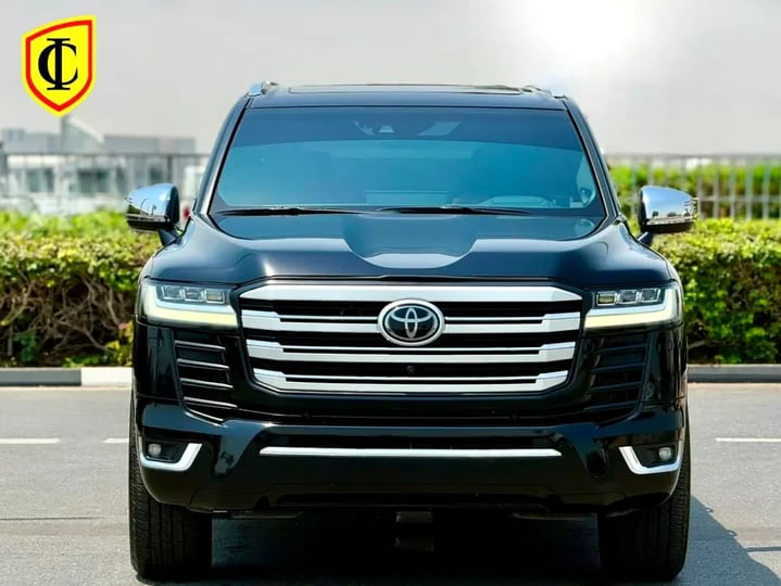 Toyota Land Cruiser (Black)