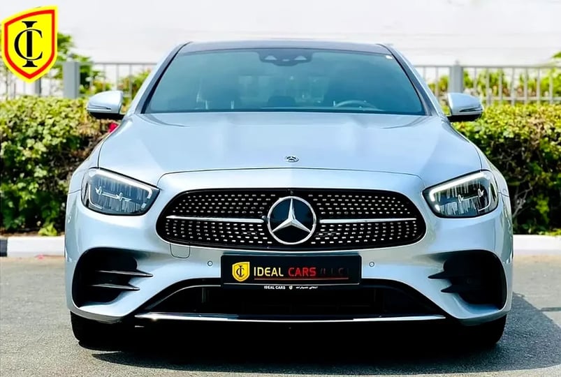 Mercedes E Class (Silver)