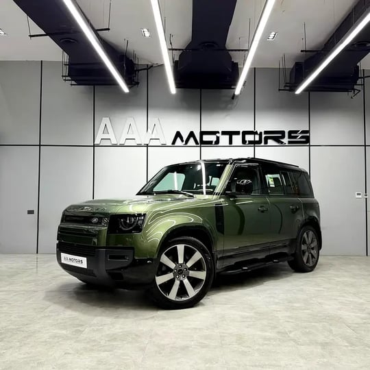 Land Rover Defender (Green)