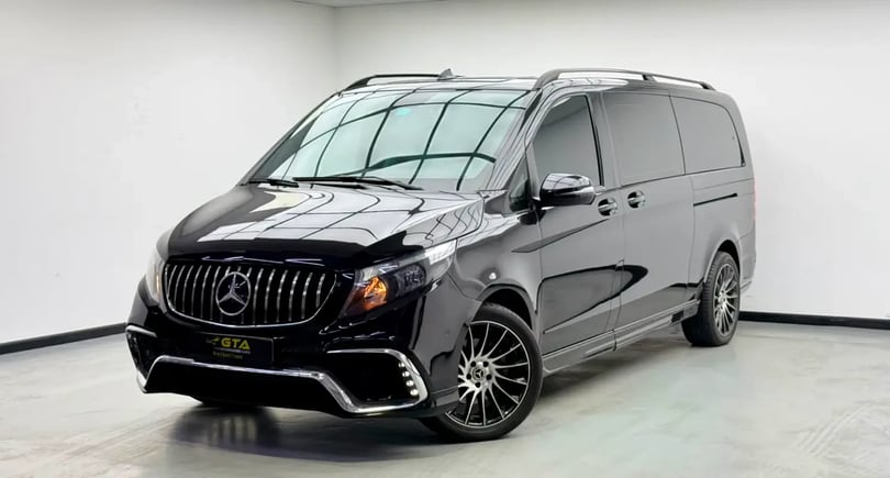 Mercedes V Class (Black)
