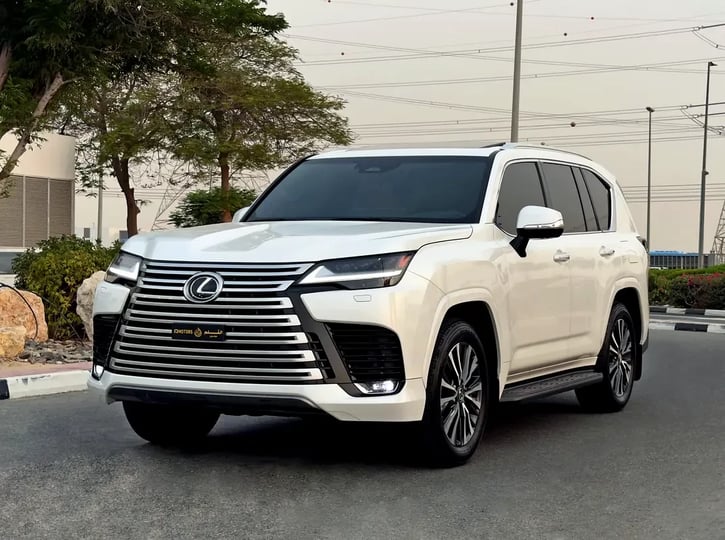 Lexus LX (Bianca)