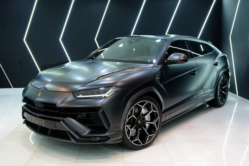 Lamborghini Urus (Nero)