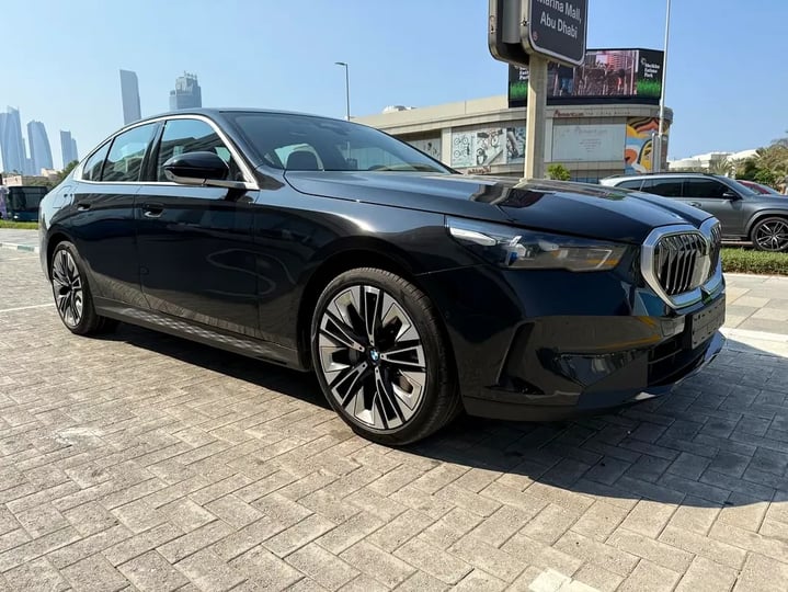 BMW 5 Series (Nero)